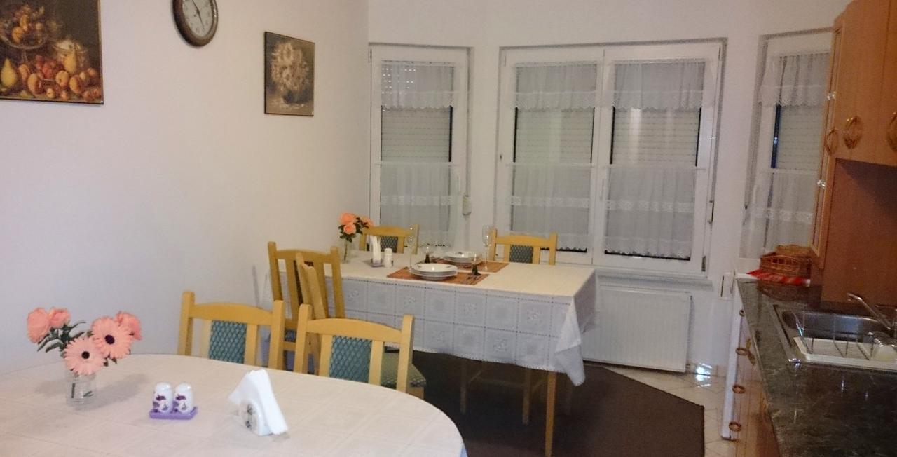 Natalie Appartment Buk Ngoại thất bức ảnh